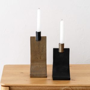 SET 2 CANDELABROS CURVO METAL ORO NEGRO